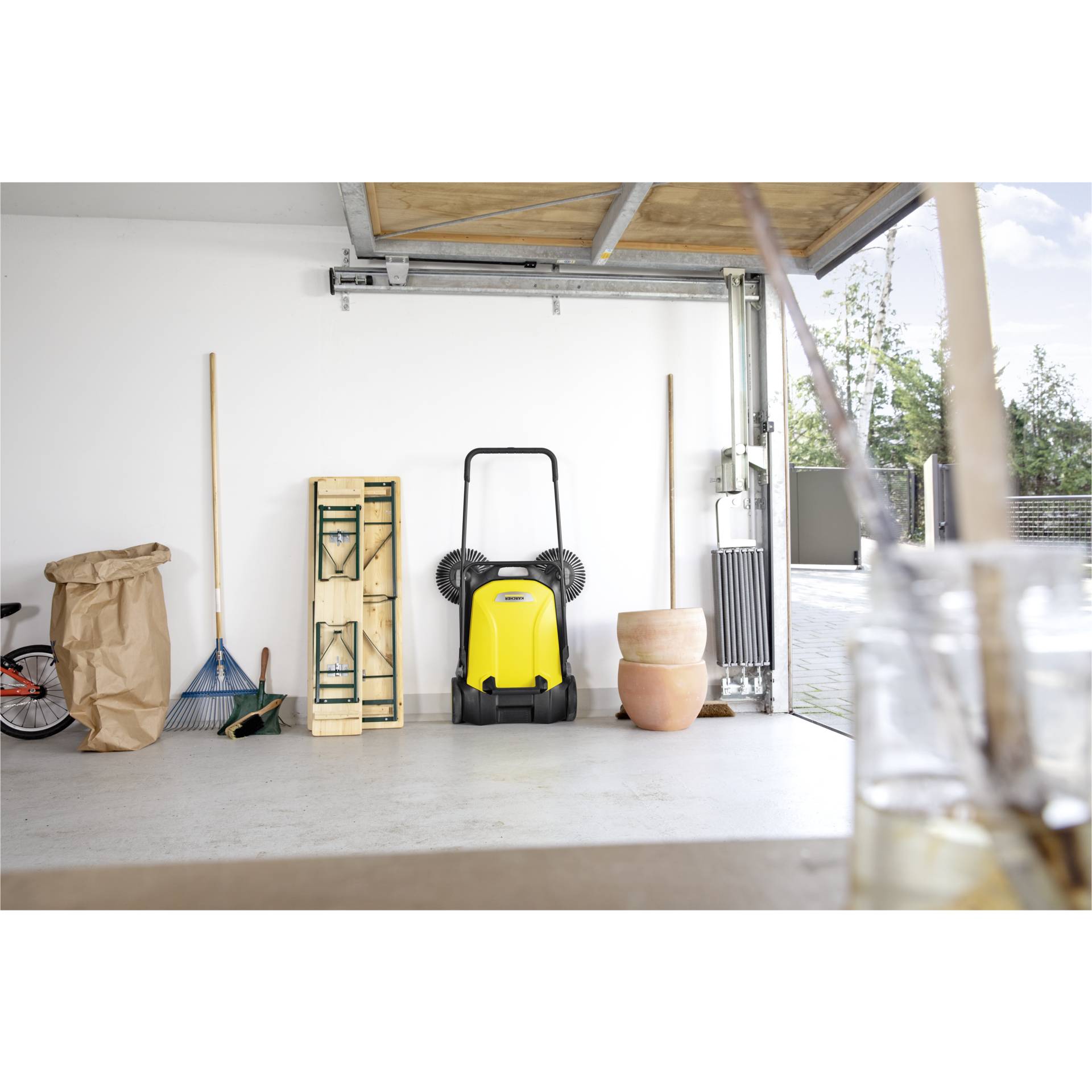 Kärcher S 4 Twin Kehrmaschine