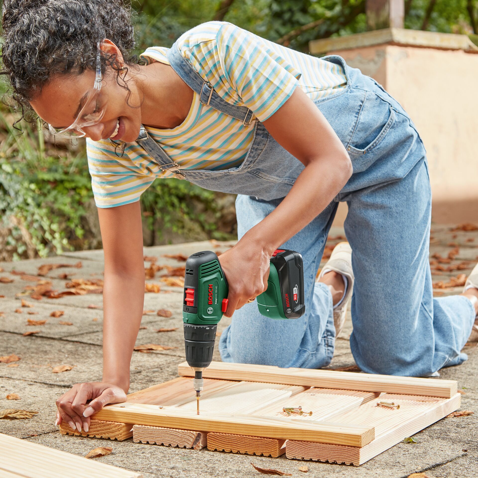 Bosch EasyDrill 18V-40 2x2.0Ah