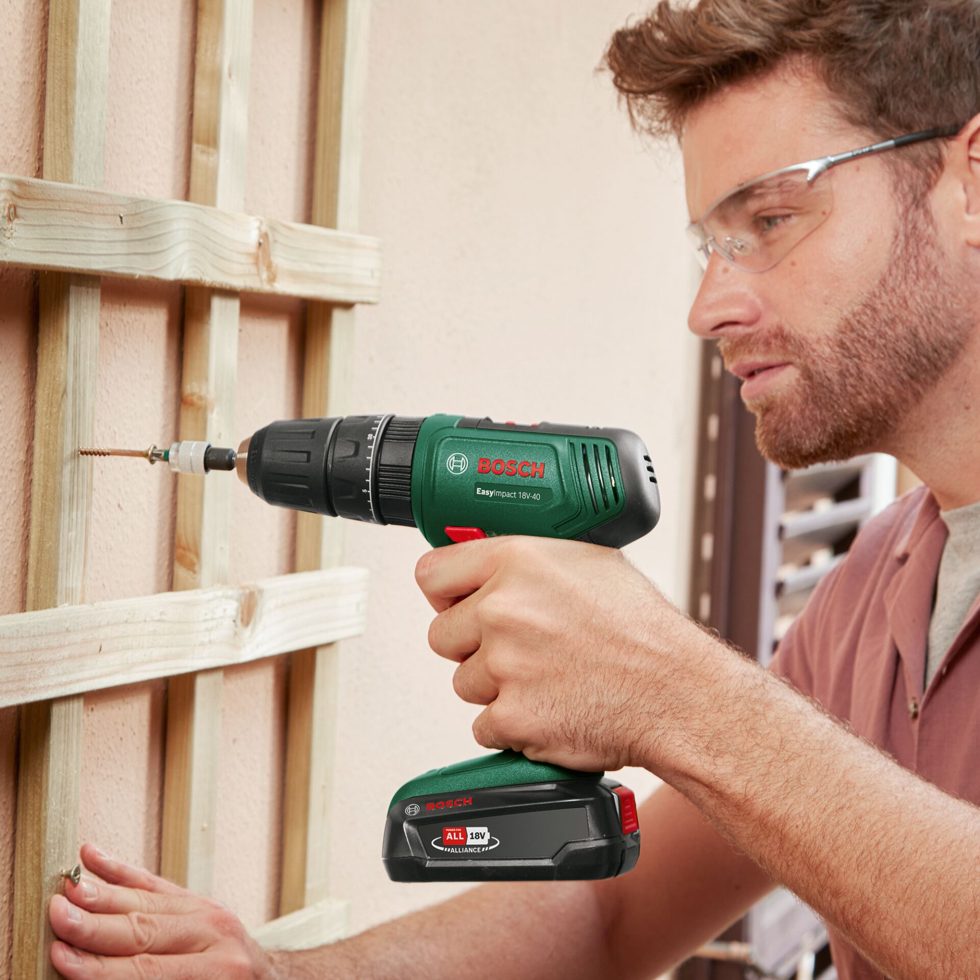 Bosch EasyImpact 18V-40 im Koffer