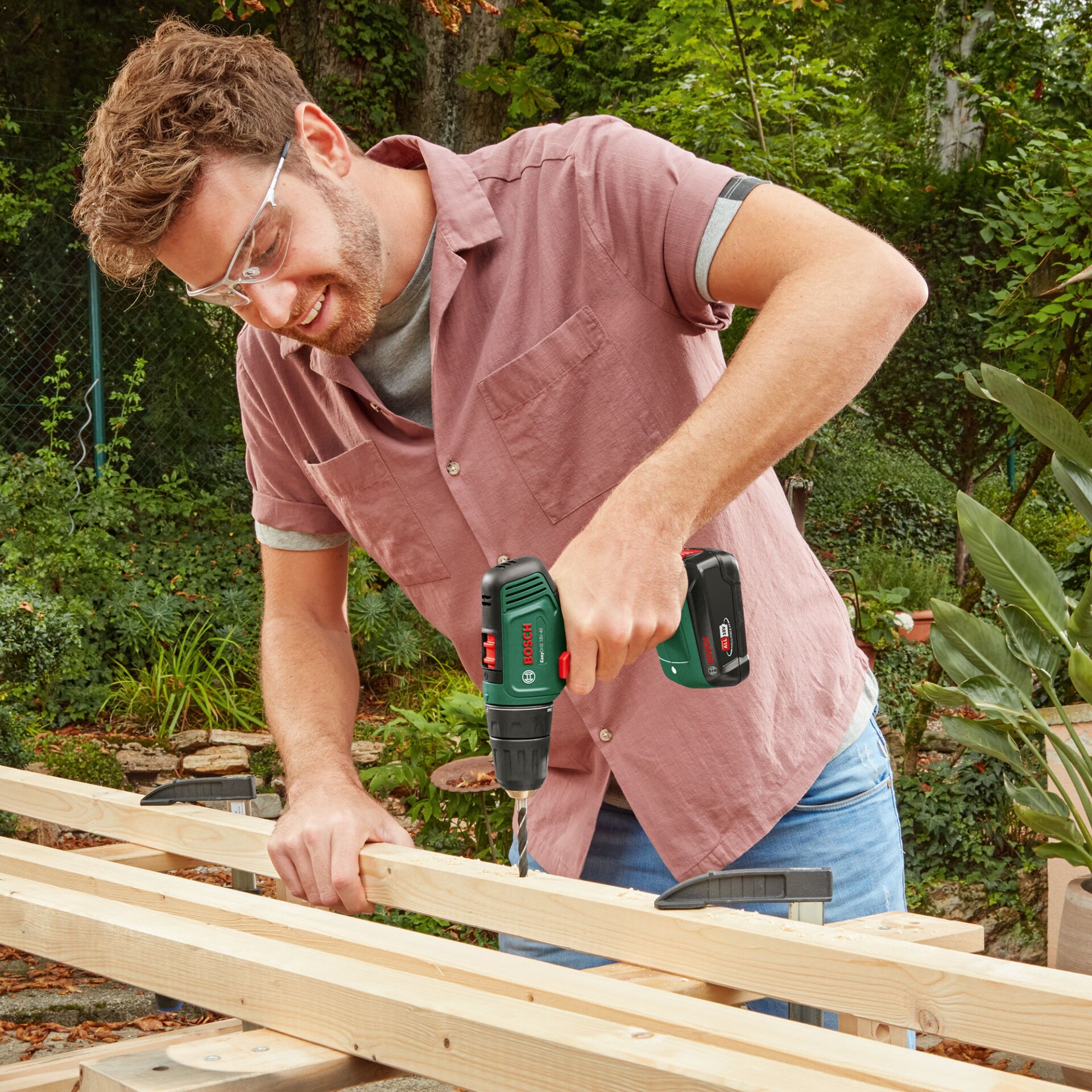 Bosch EasyDrill 18V-40 2x1.5Ah