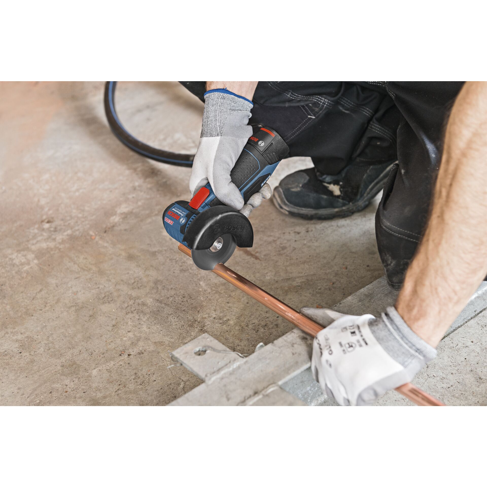 Bosch GWS 12V-76, 2x GBA 12V 3.0 Akku-Winkelschleifer
