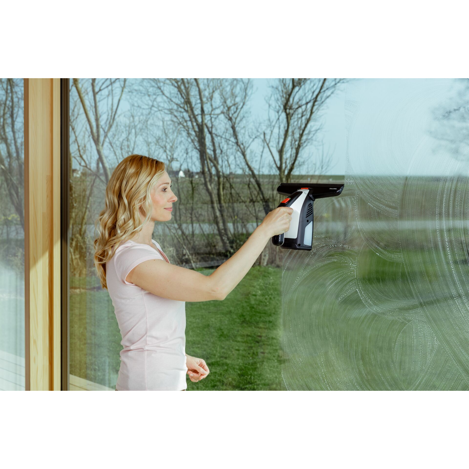 Bosch GLASSVAC mit Sprühflasche