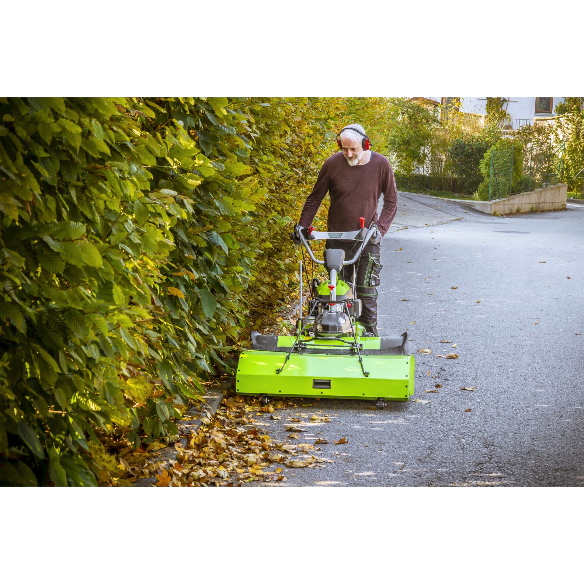 Zipper ZI-KM1000 Kehrmaschine