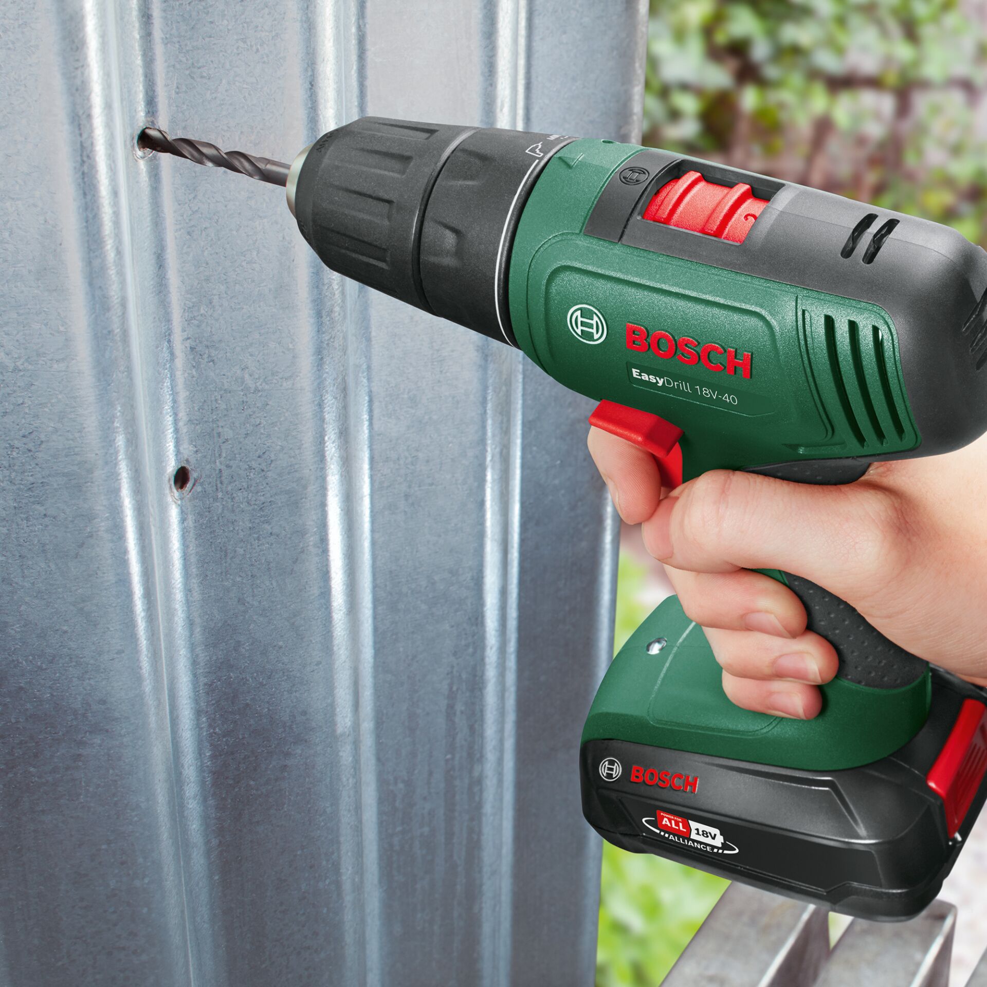 Bosch EasyDrill 18V-40 2x1.5Ah