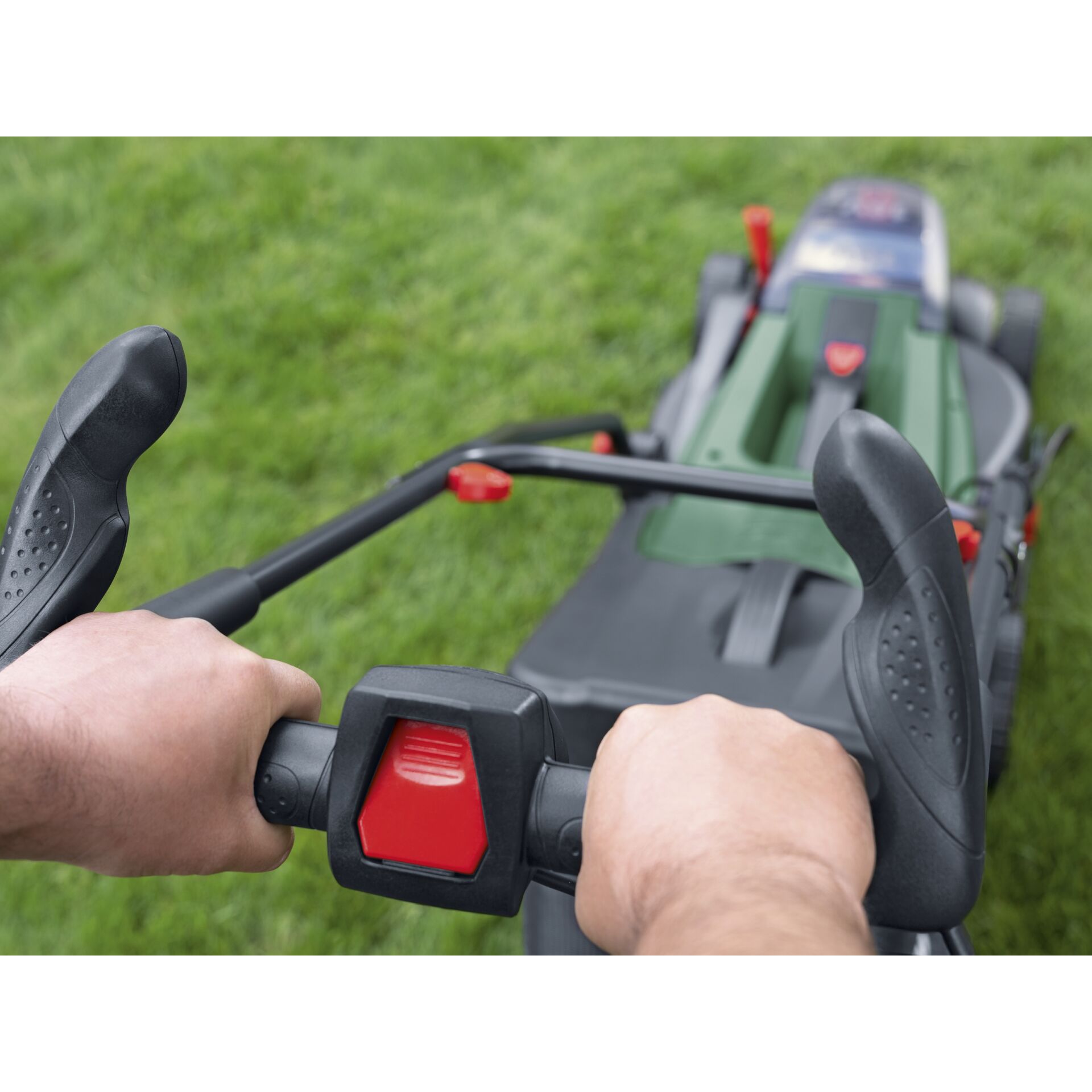 Bosch UniversalRotak 18V-37-550 Akku-Rasenmäher solo