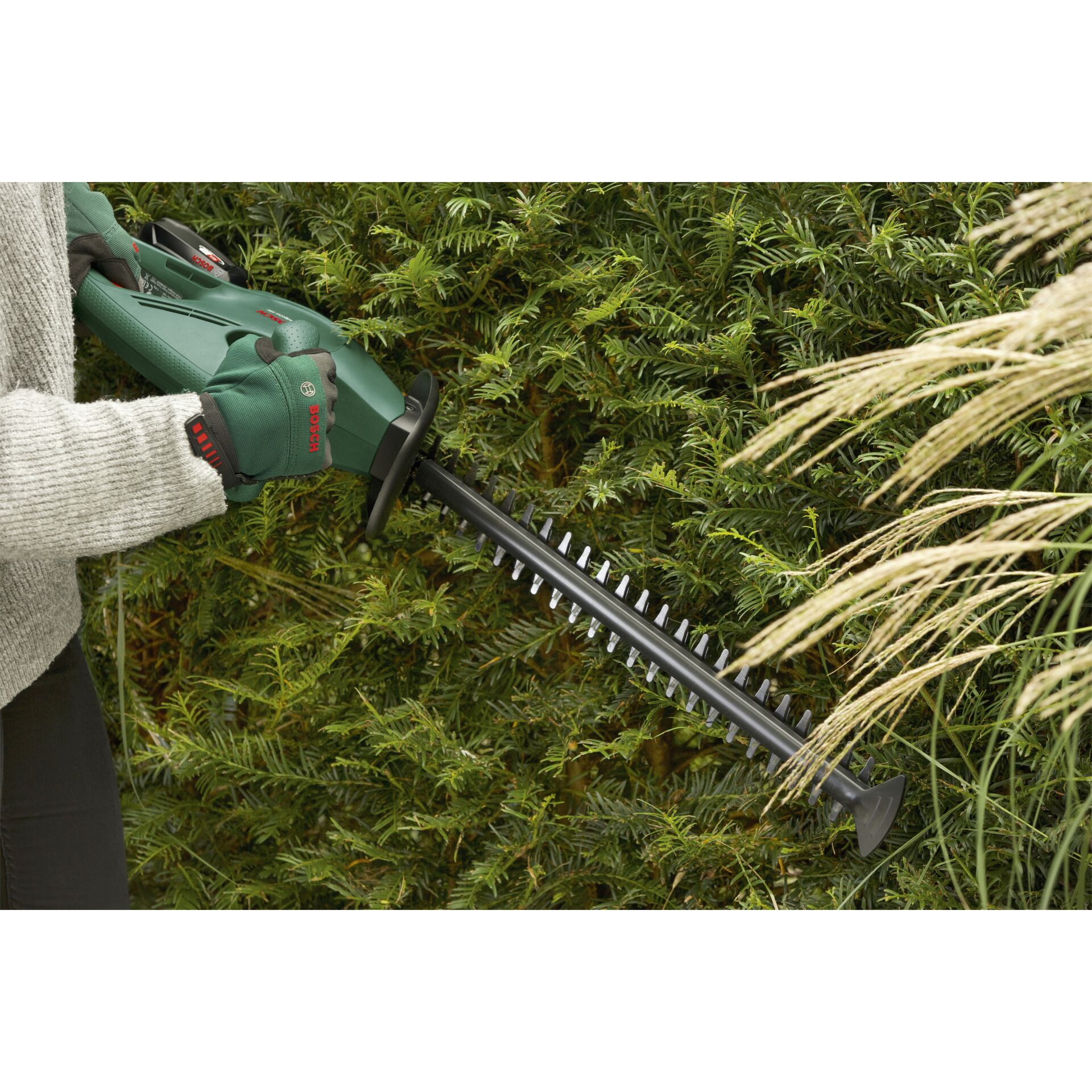 Bosch EasyHedgeCut 18-45 solo Akku-Heckenschere