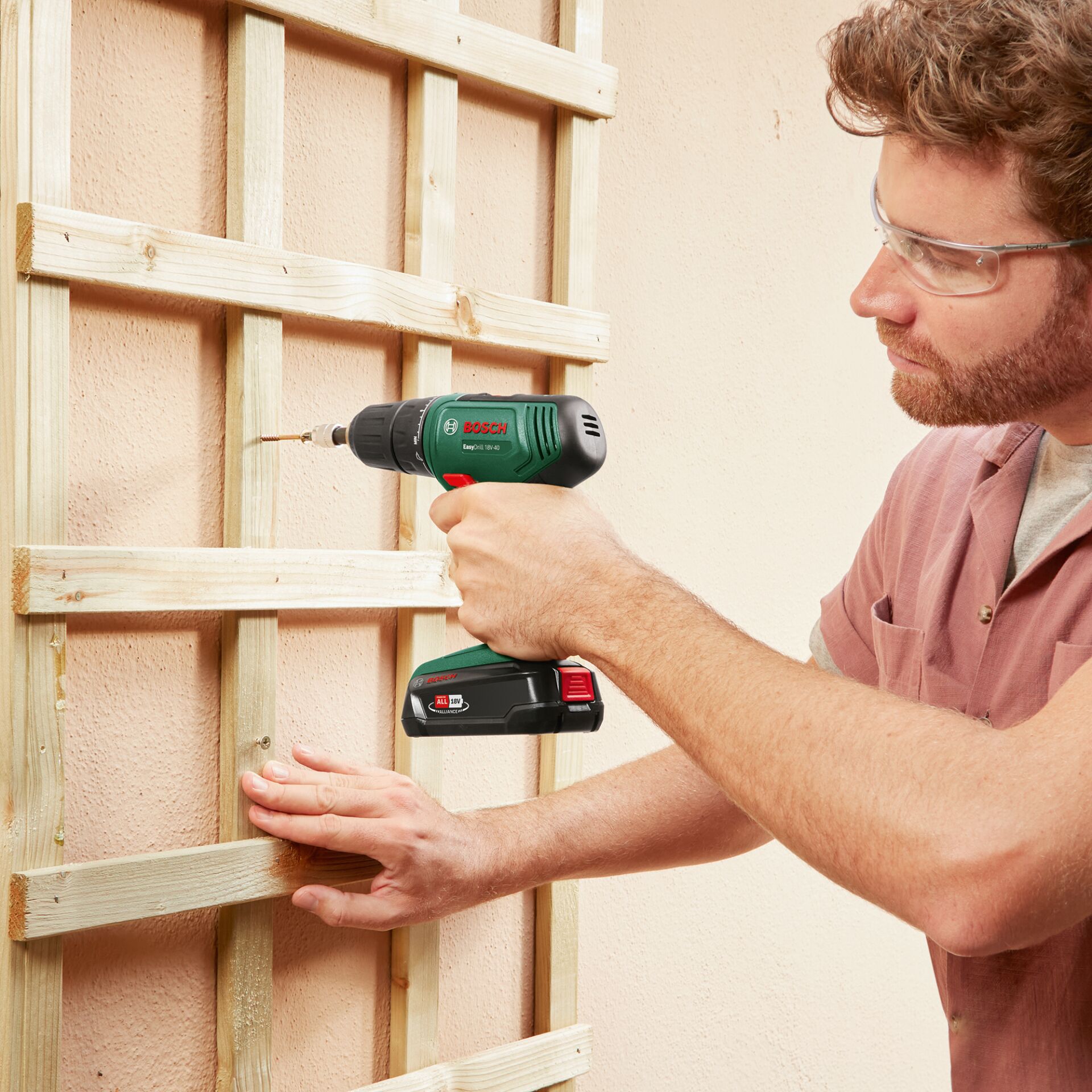Bosch EasyDrill 18V-40 2x1.5Ah