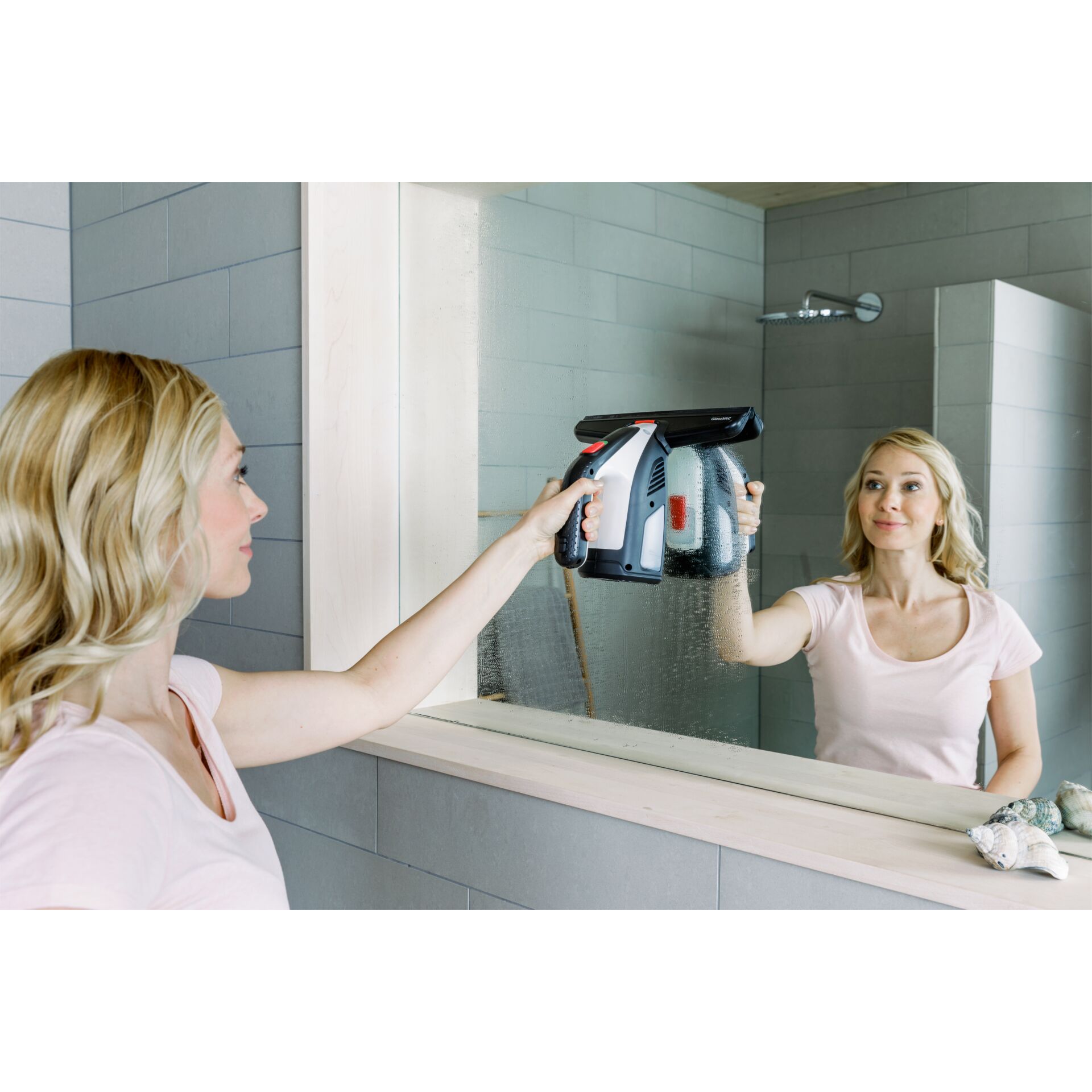 Bosch GLASSVAC mit Sprühflasche