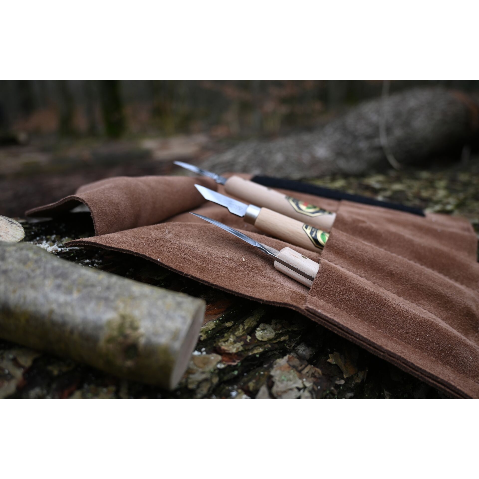 Kirschen Schnitzmessersatz in Velourleder-Rolltasche